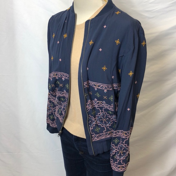 NWOT Embroidered Bomber Jacket - Picture 3 of 9